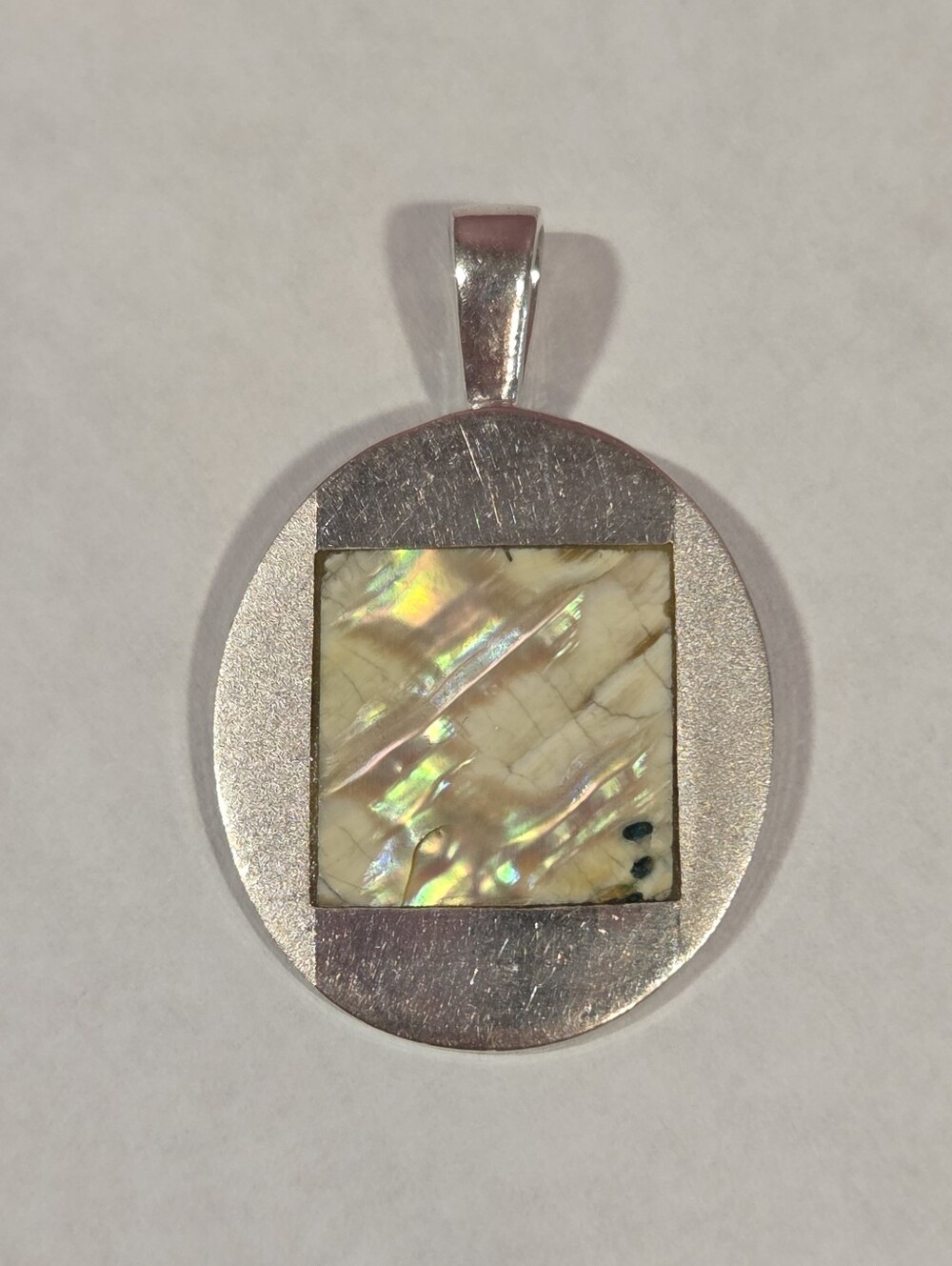 Genuine Vintage Sterling Silver Round Pendant With Inlaid Abalone/ Paua Shell